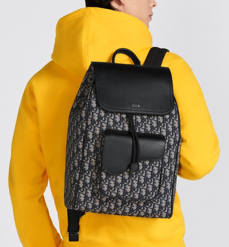 SADDLE BACKPACK   米色和黑色 Dior Oblique 提花和黑色粒面小牛皮